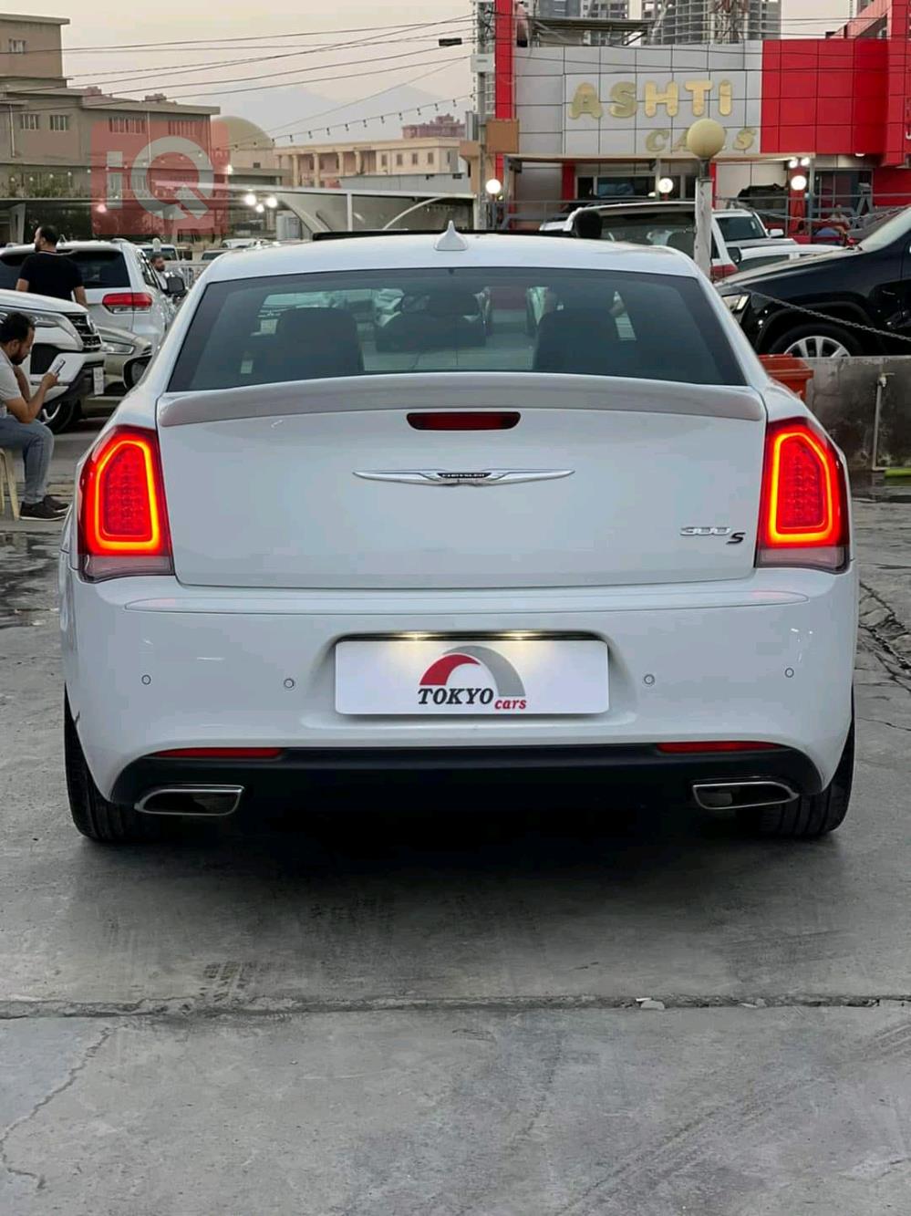 كرايسلر 300